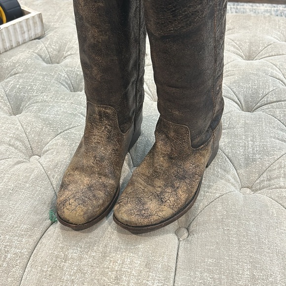 Frye distressed leather boots size 6 - Picture 6 of 6